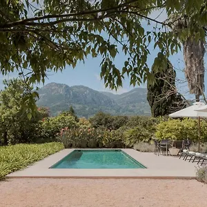 Busquera Villa